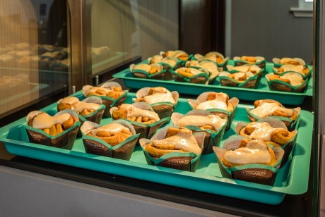 Welcome To Holiday Inn Express Mountain View Palo Alto - Enjoy a Cinnabon with Breakfast