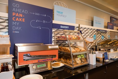 Welcome To Holiday Inn Express Mountain View Palo Alto - Fresh Hot Pancakes and Pastries 